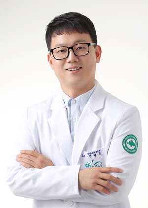 대전대학교 둔산한방병원 동서암센터 전형준 교수